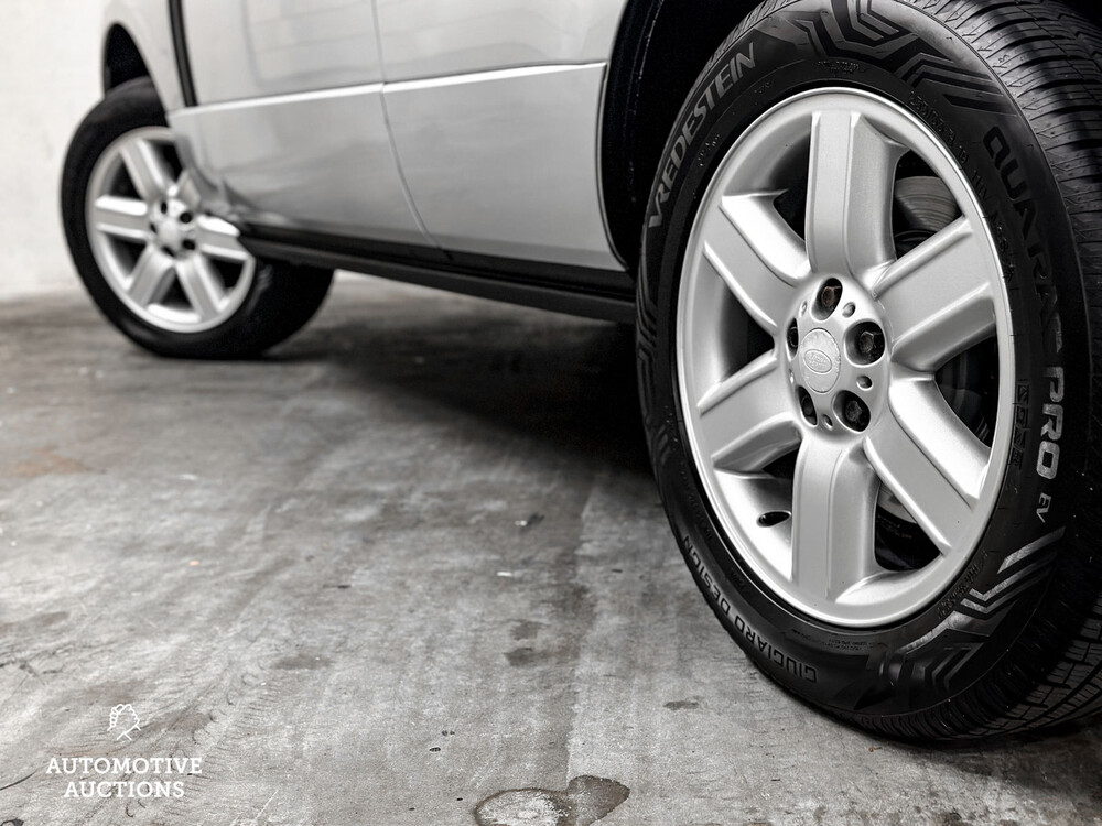 Land Rover Range Rover 4.4 V8 Vogue 286pk 2004 -Orig. NL-, 32-PP-PL -YOUNGTIMER-