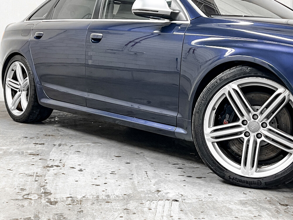 Audi RS6 Sedan 5.0 V10 Quattro 580hp 2010