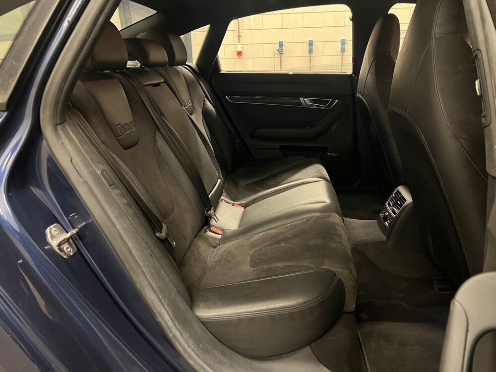 Audi RS6 Sedan 5.0 V10 Quattro 580hp 2010