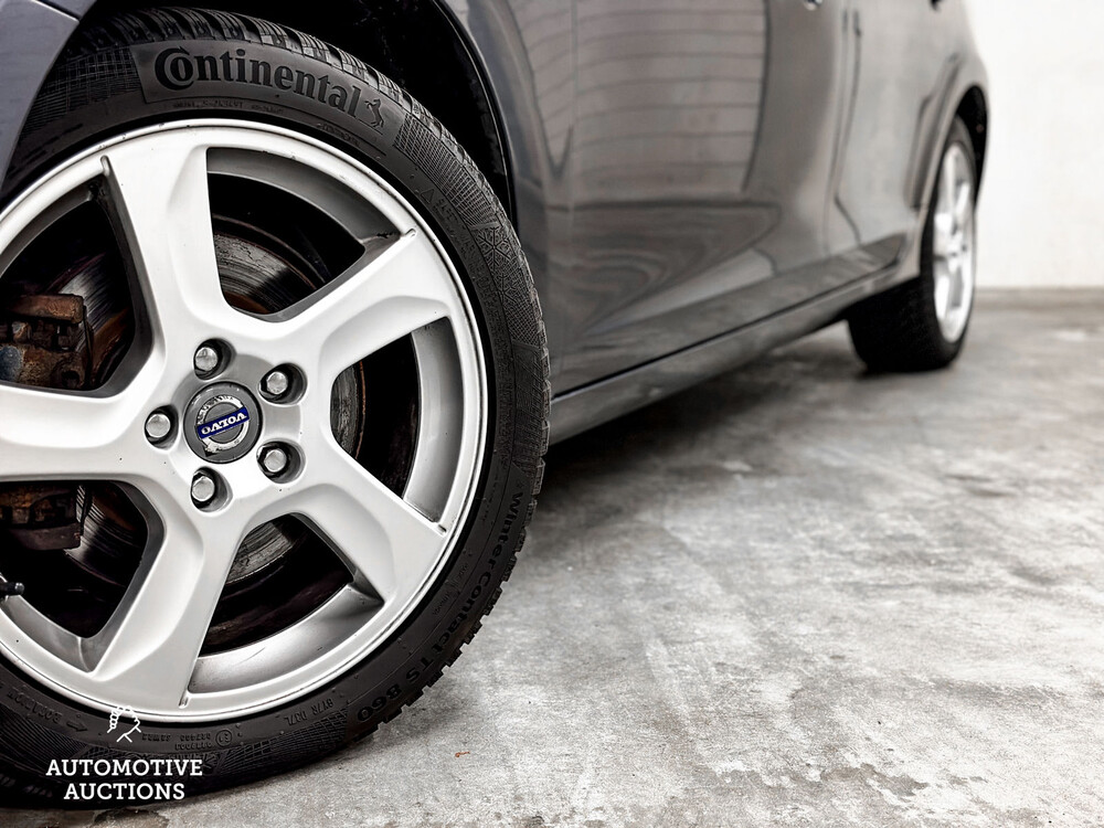 Volvo V60 1.6 T4 Momentum 179hp 2013, 06-ZRV-7