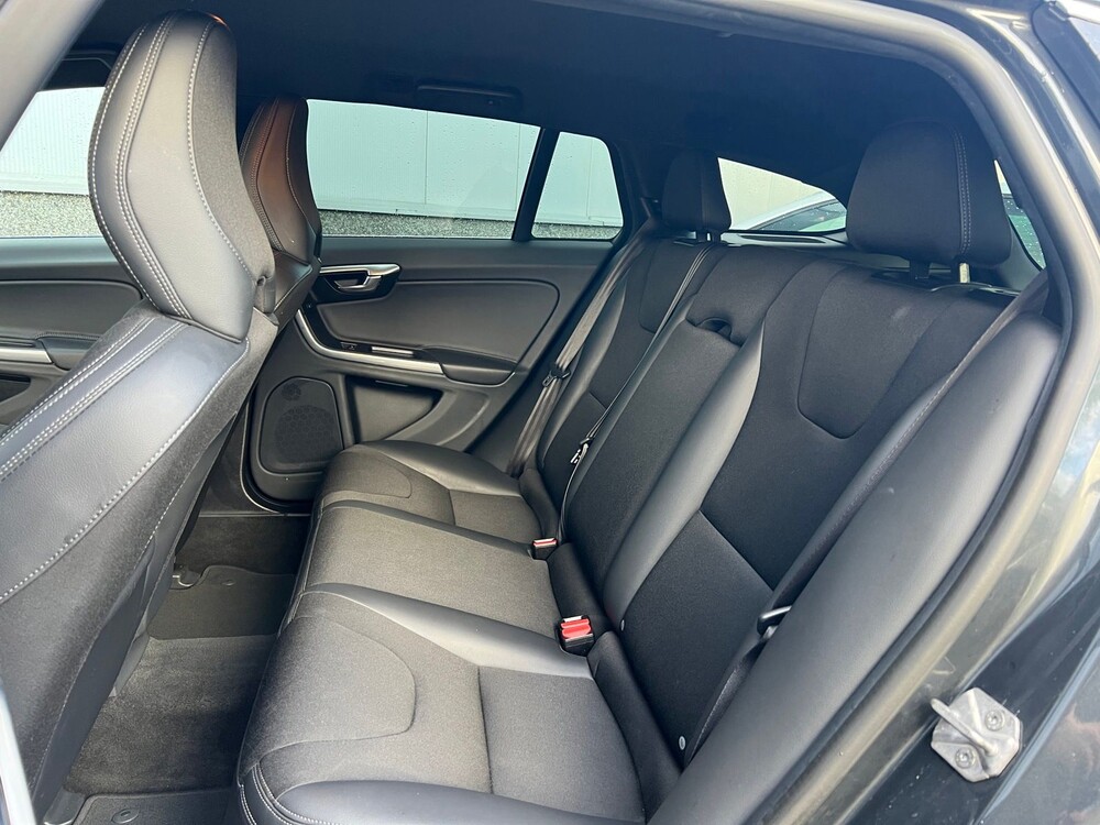 Volvo V60 2.0 D3 136hp 2015, ZN-778-S