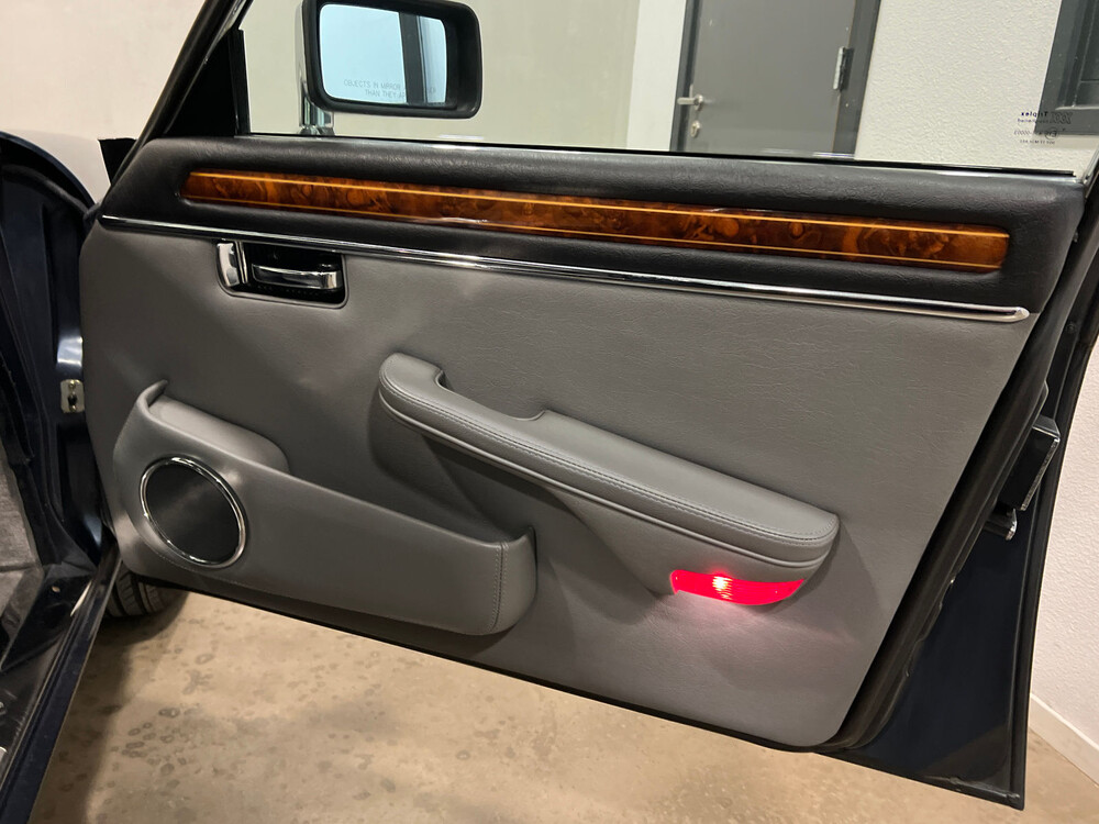 Daimler Double Six 6.0 V12 Series 3 264hp 1990, L-022-HD