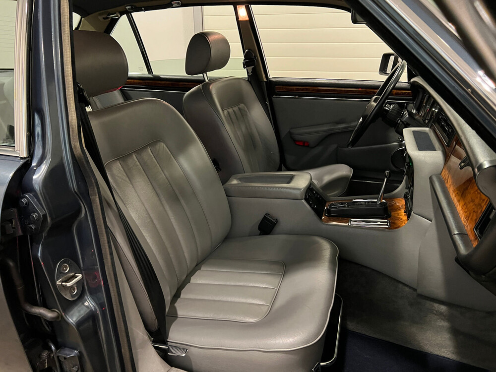 Daimler Double Six 6.0 V12 Series 3 264hp 1990, L-022-HD