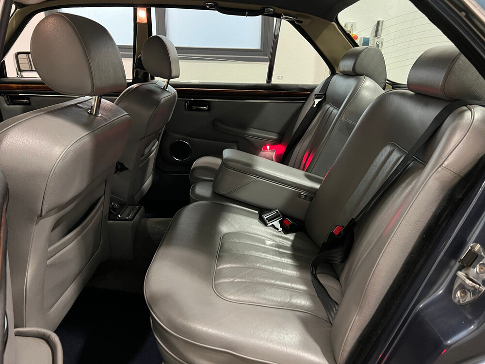 Daimler Double Six 6.0 V12 Series 3 264hp 1990, L-022-HD