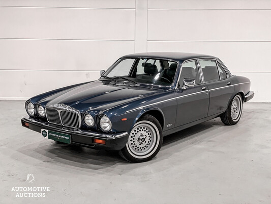 Daimler Double Six 6.0 V12 Series 3 264hp 1990, L-022-HD