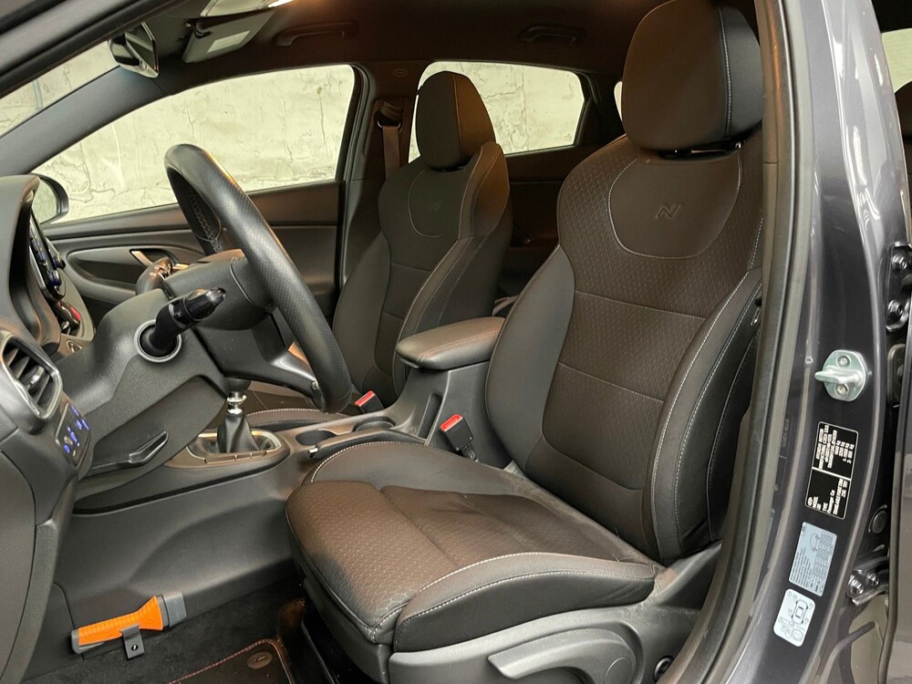 Hyundai i30 Fastback 1.4 T-GDI N Line 140pk 2019 -Orig. NL-, ZJ-954-G