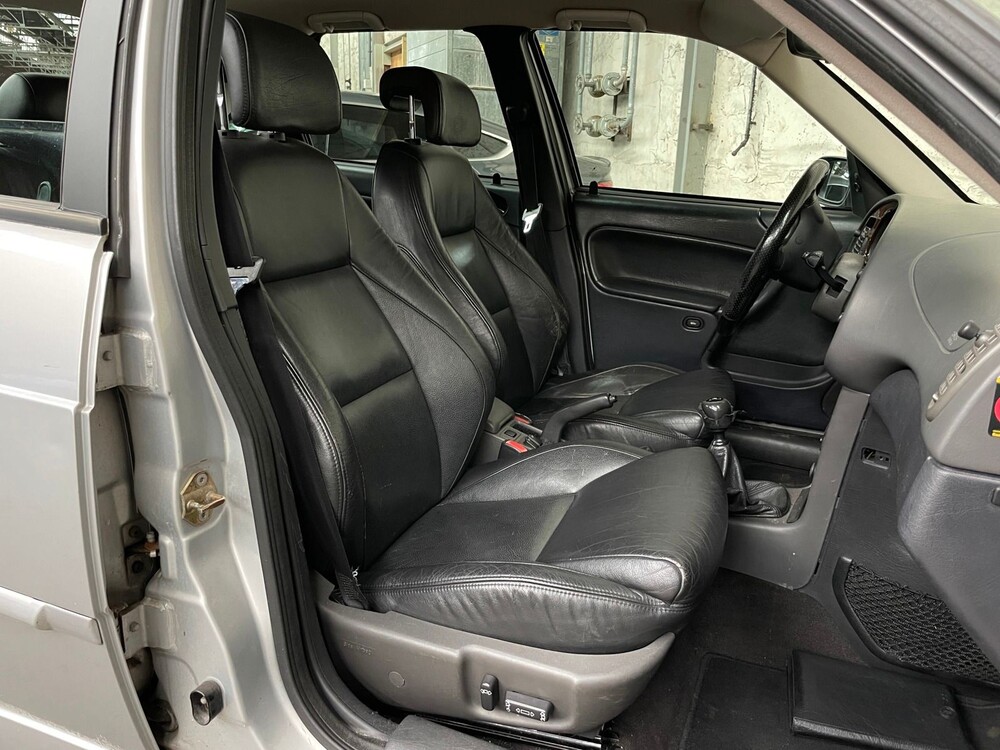 Saab 9-3 2.0 Turbo Aero 205pk 2000, NP-859-G