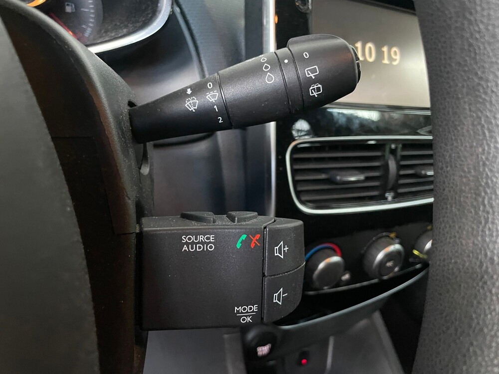 Renault Clio Estate 1.5 Energy DCI 90 S&S Expression 90pk 2018 -Orig. NL-, TF-029-F