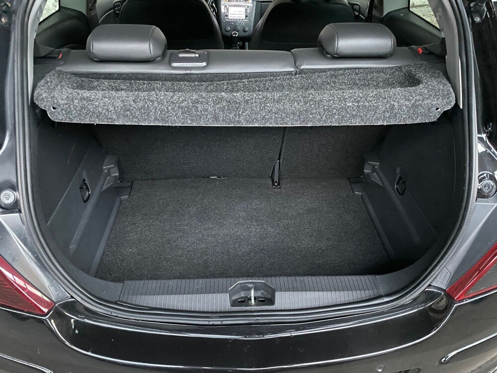 Opel Corsa OPC 1.6-16V T Color Edition 150pk 2011, G-495-DH