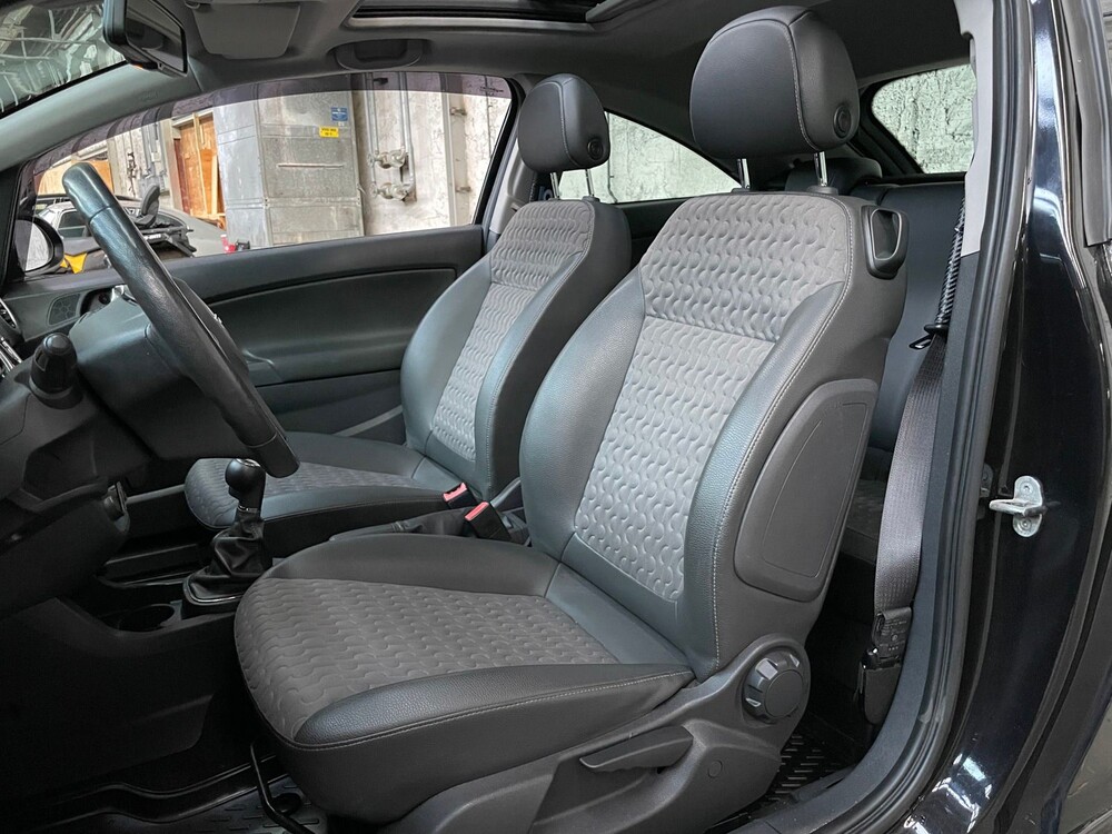 Opel Corsa OPC 1.6-16V T Color Edition 150pk 2011, G-495-DH