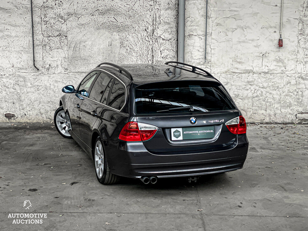 BMW 3-serie Touring 325xi 218pk 2008, XP-343-S