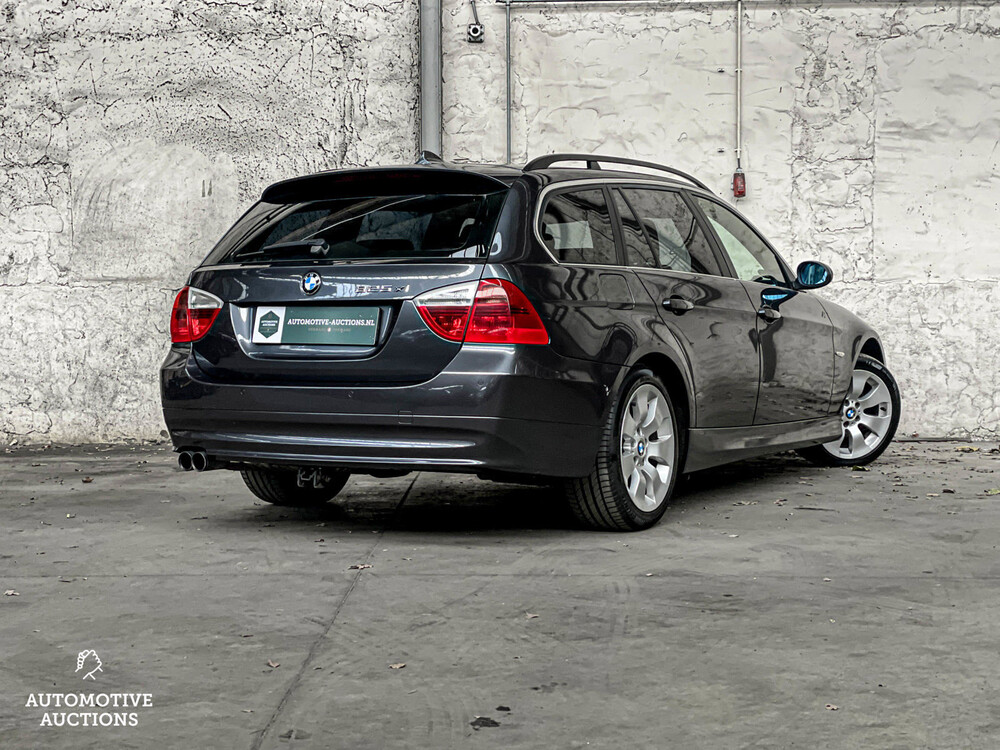 BMW 3-serie Touring 325xi 218pk 2008, XP-343-S
