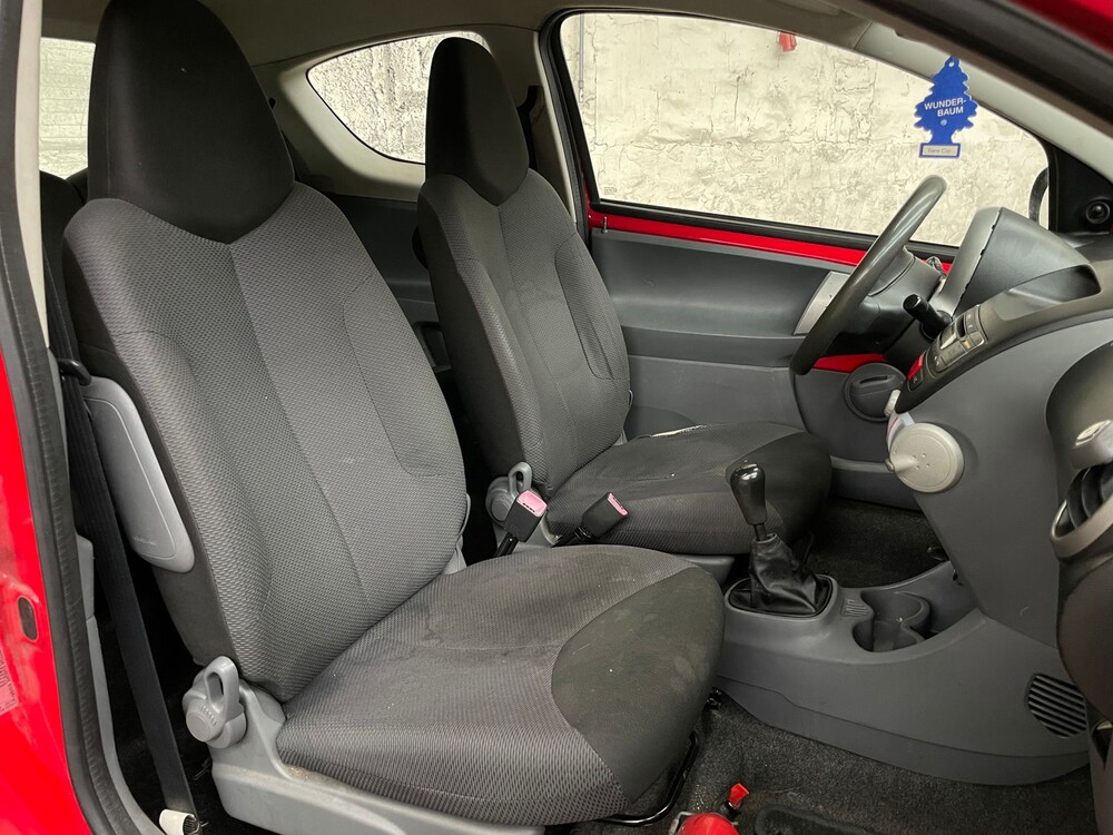 Toyota Aygo 1.0-12V 68pk 2007, 70-PKH-2