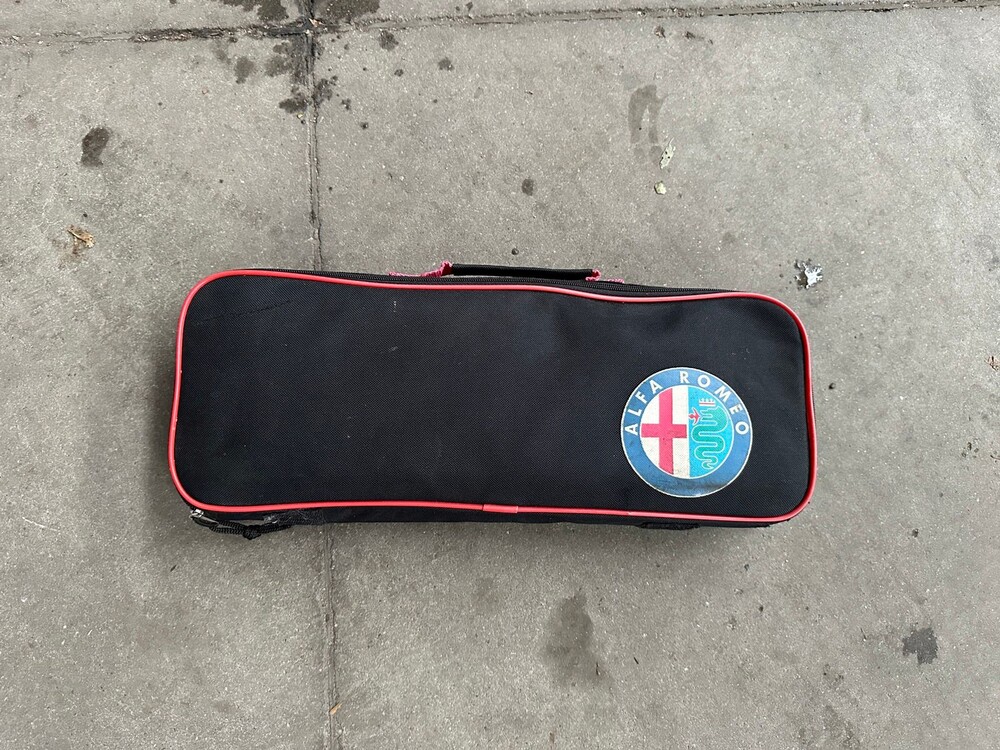 Alfa Romeo 147 1.6 TS Blackline II 105pk 2007 -Orig. NL- 60-XR-ZN