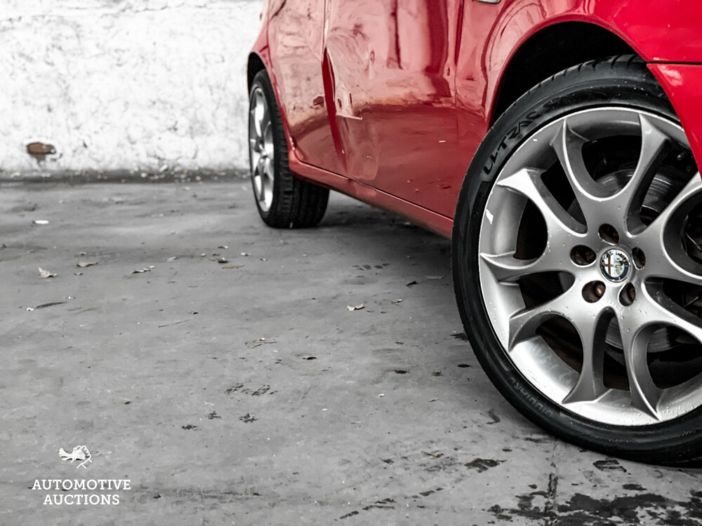 Alfa Romeo 147 1.6 TS Blackline II 105pk 2007 -Orig. NL- 60-XR-ZN