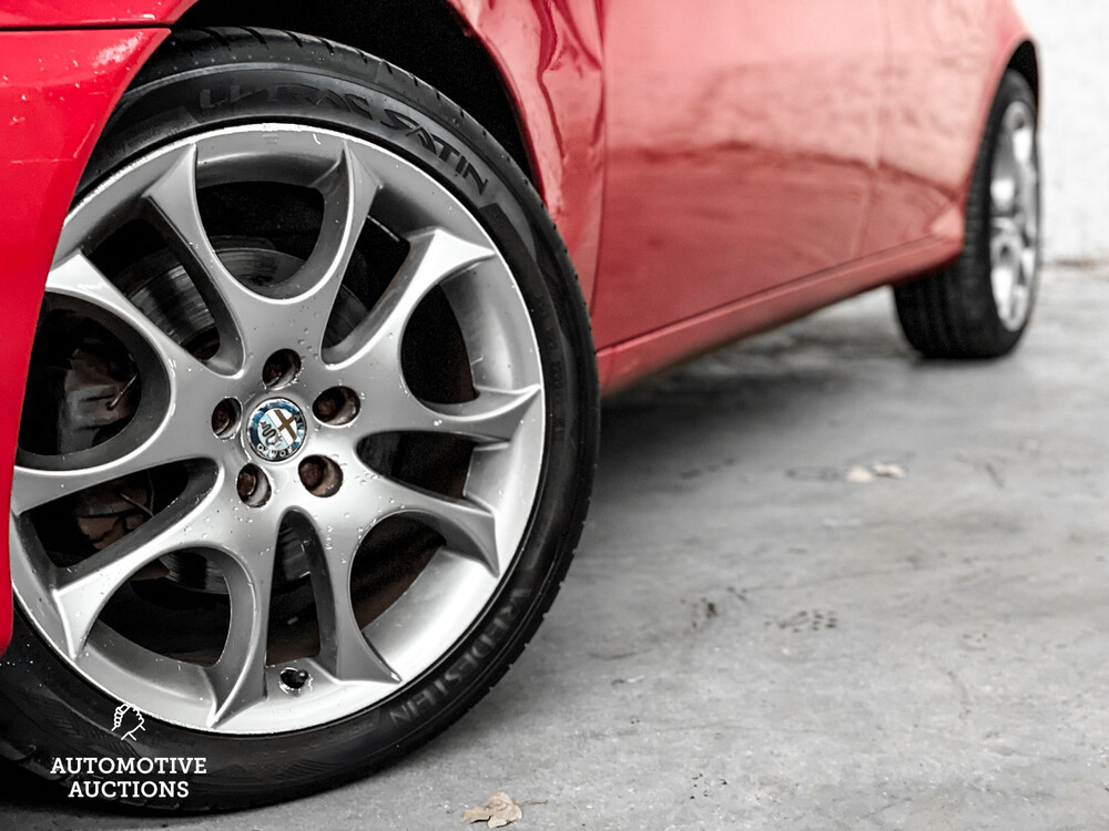 Alfa Romeo 147 1.6 TS Blackline II 105pk 2007 -Orig. NL- 60-XR-ZN