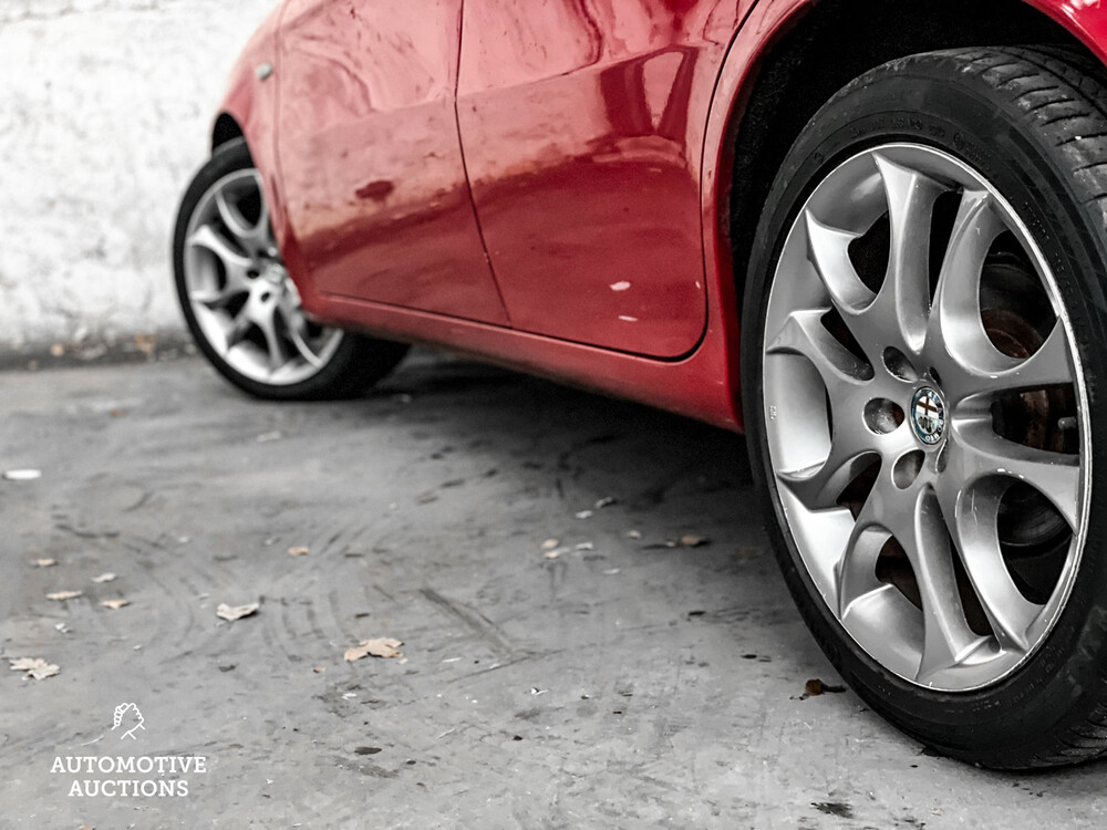 Alfa Romeo 147 1.6 TS Blackline II 105pk 2007 -Orig. NL- 60-XR-ZN