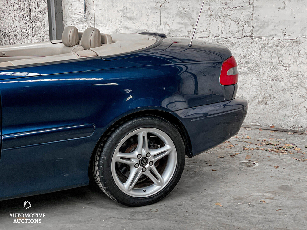 Volvo C70 Convertible 2.3 T5 Luxury 239pk 2000, 51-RJ-BZ