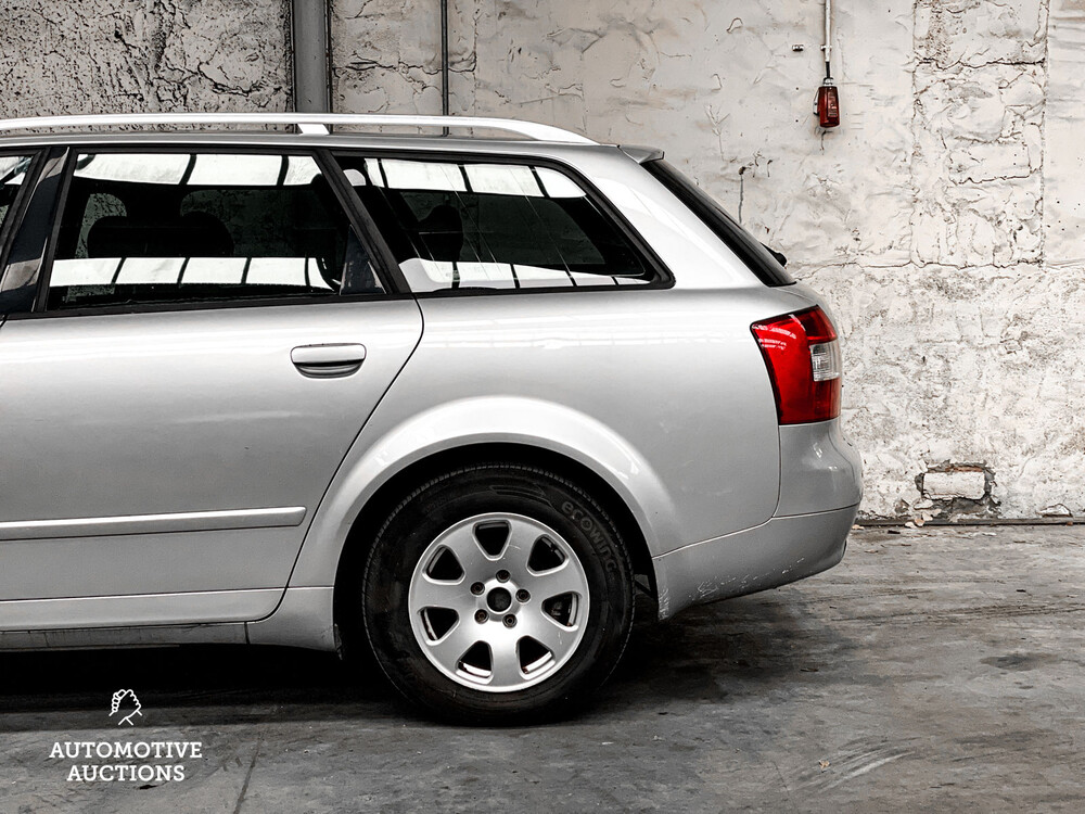 Audi A4 Avant 2.0 131pk 2002, 5-KXL-34 -Yountimer-