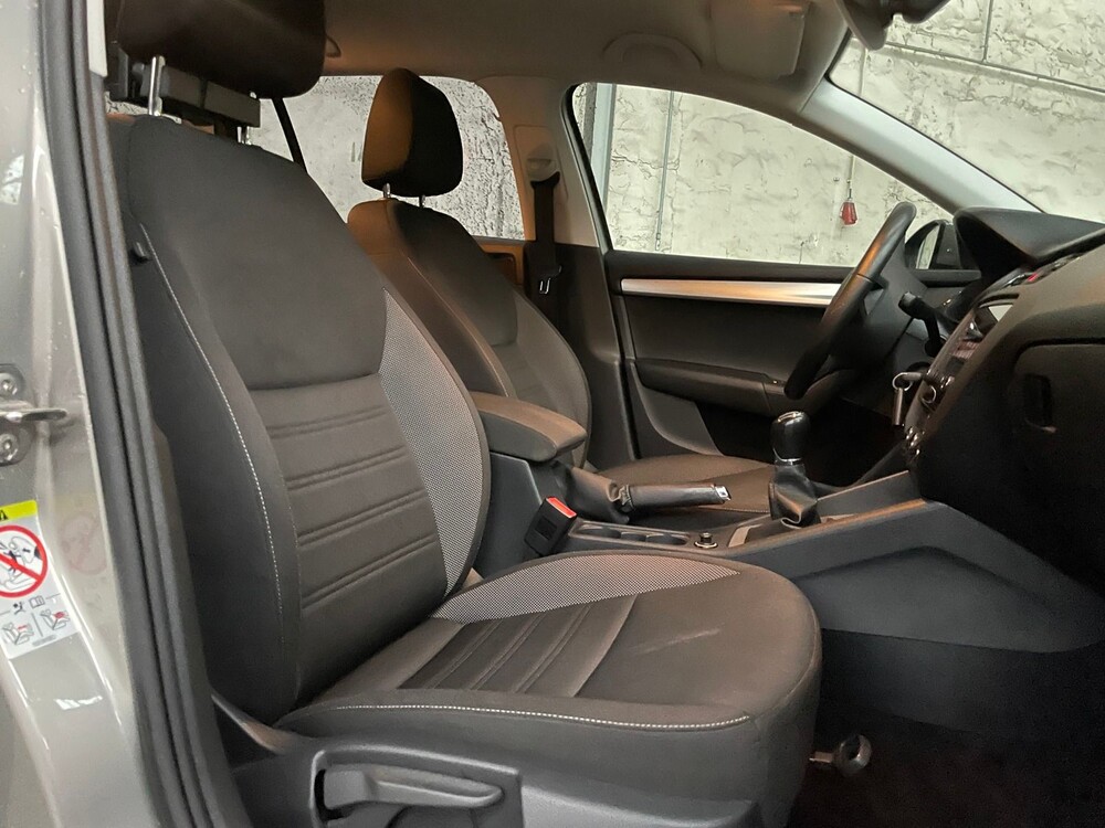 Skoda Octavia Combi 1.0 TSI Grt Amb. Bns 116pk 2019 -Orig. NL-, XR-784-V