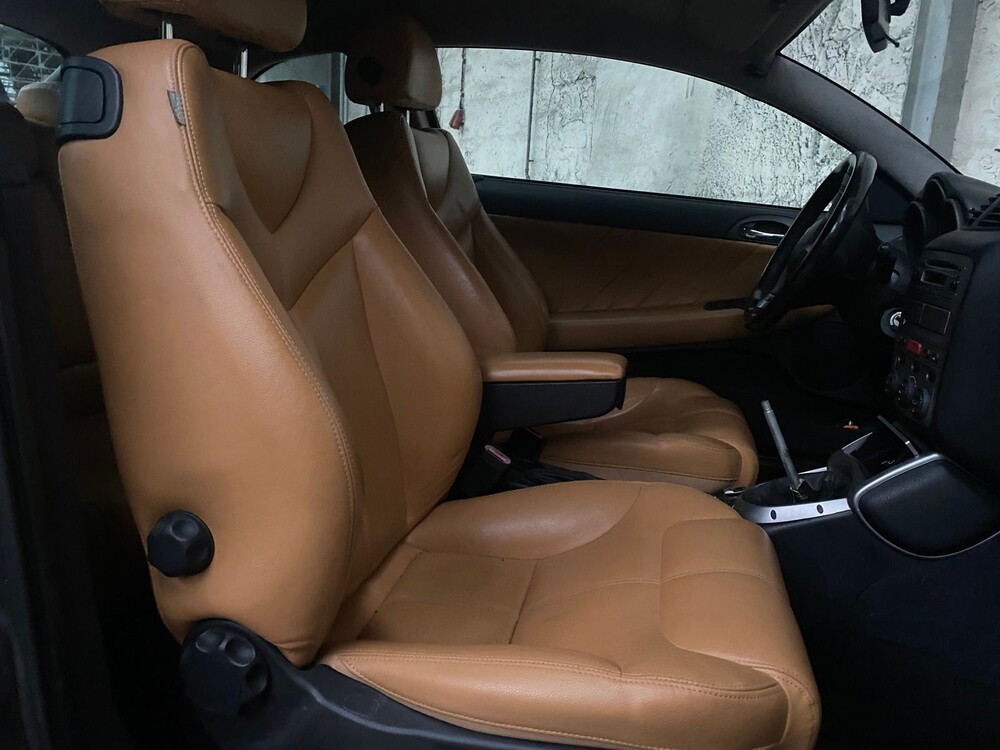 Alfa Romeo GT 2.0 JTS Distinctive 166pk 2005 -Orig. NL-, 79-RV-LJ