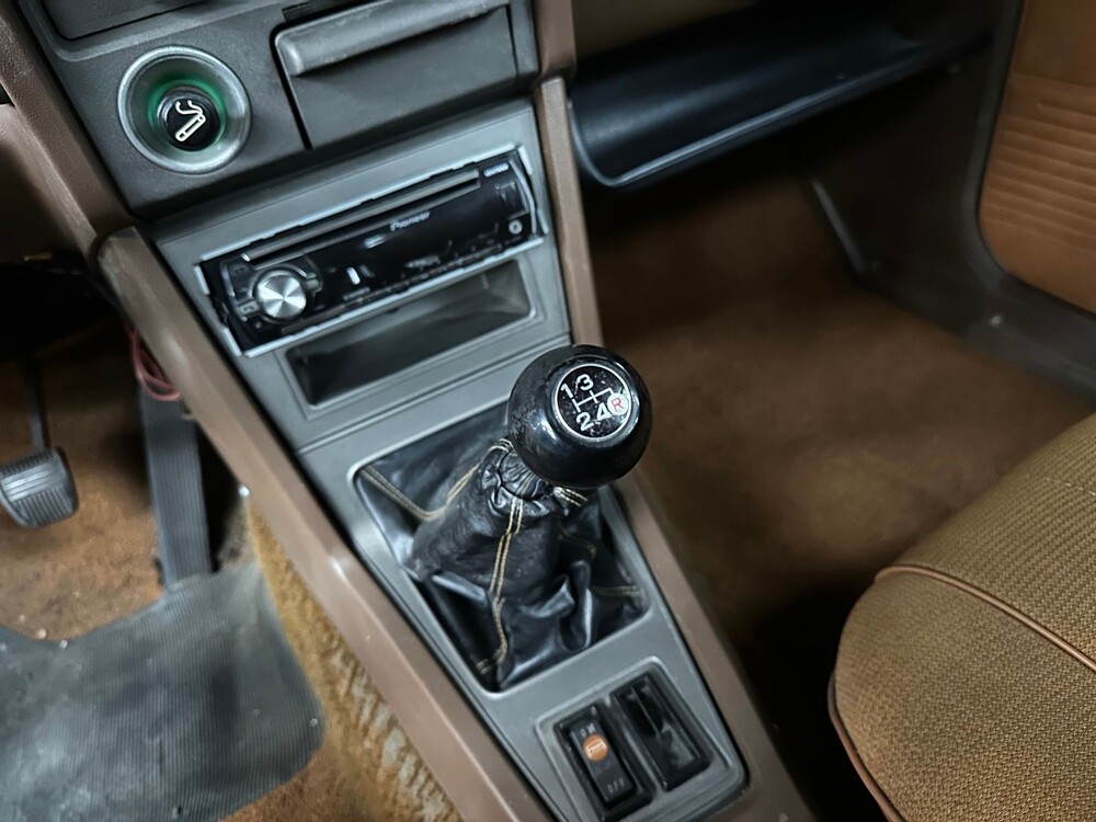 Toyota Carina 1.6 de Luxe 75hp 1976, 98-JU-66