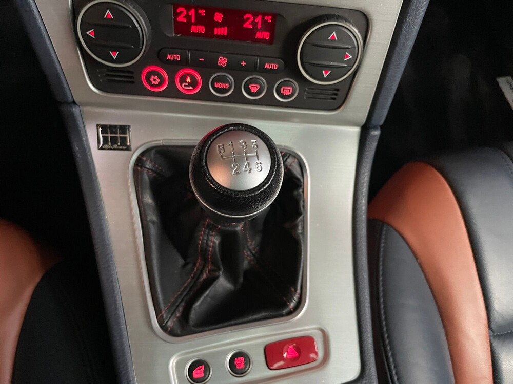 Alfa Romeo Brera 3.2 JTS V6 Q4 SKY WINDOW 260pk 2006 -Youngtimer-