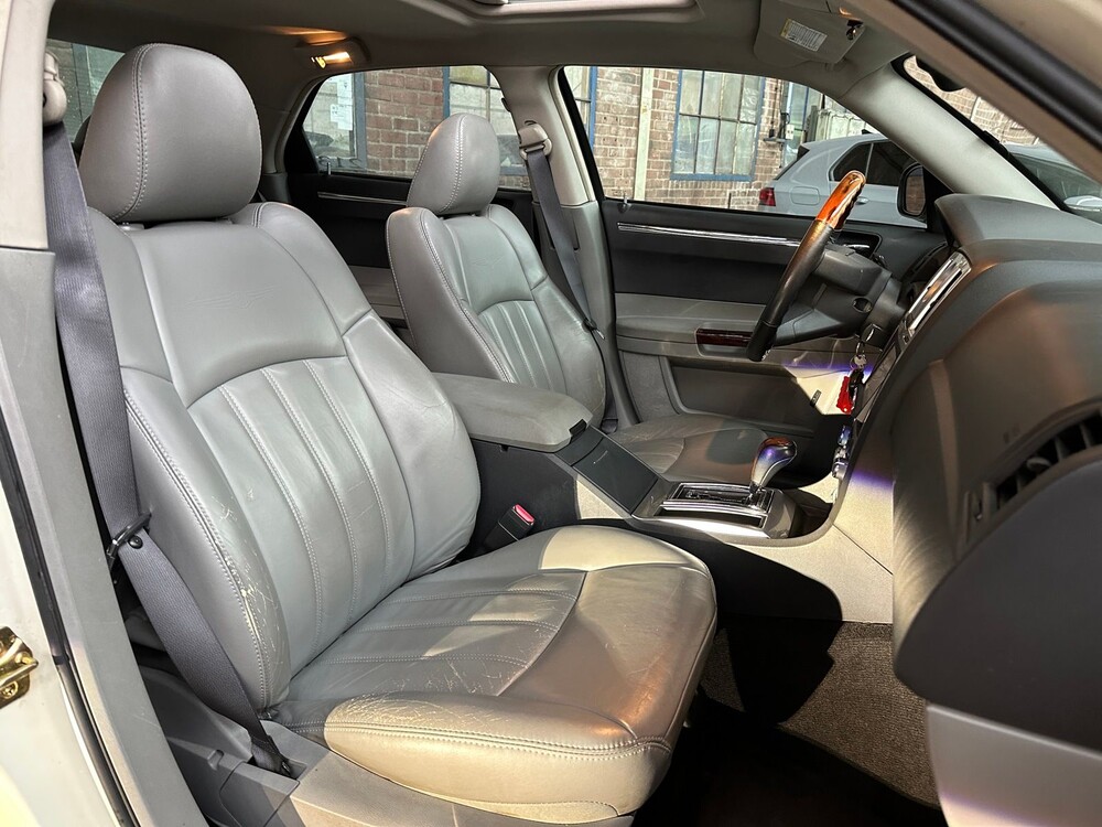 Chrystler 300C HEMI 5.7 V8 340pk 2005 -Youngtimer-