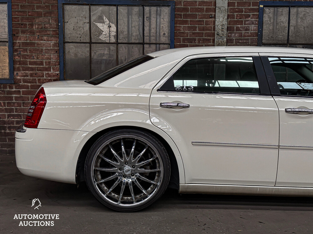 Chrystler 300C HEMI 5.7 V8 340pk 2005 -Youngtimer-