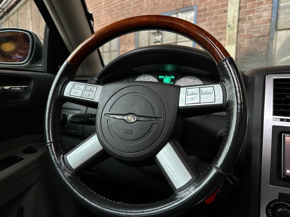 Chrystler 300C HEMI 5.7 V8 340pk 2005 -Youngtimer-