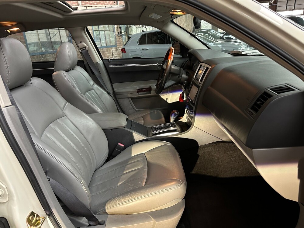 Chrystler 300C HEMI 5.7 V8 340pk 2005 -Youngtimer-