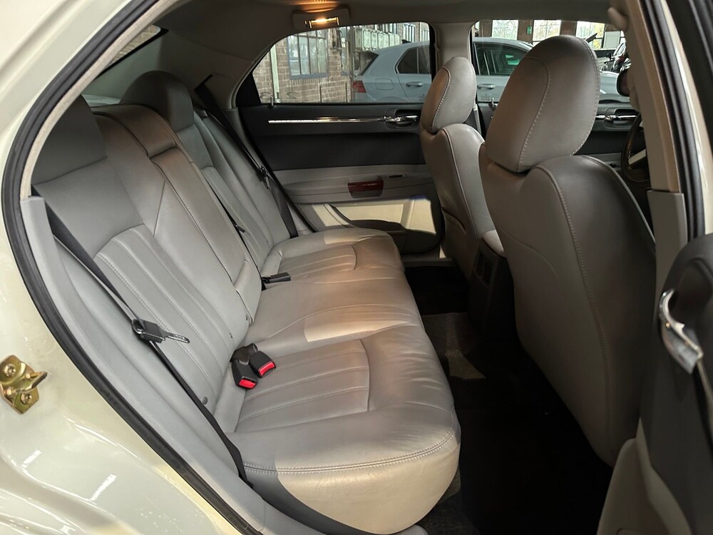 Chrystler 300C HEMI 5.7 V8 340pk 2005 -Youngtimer-