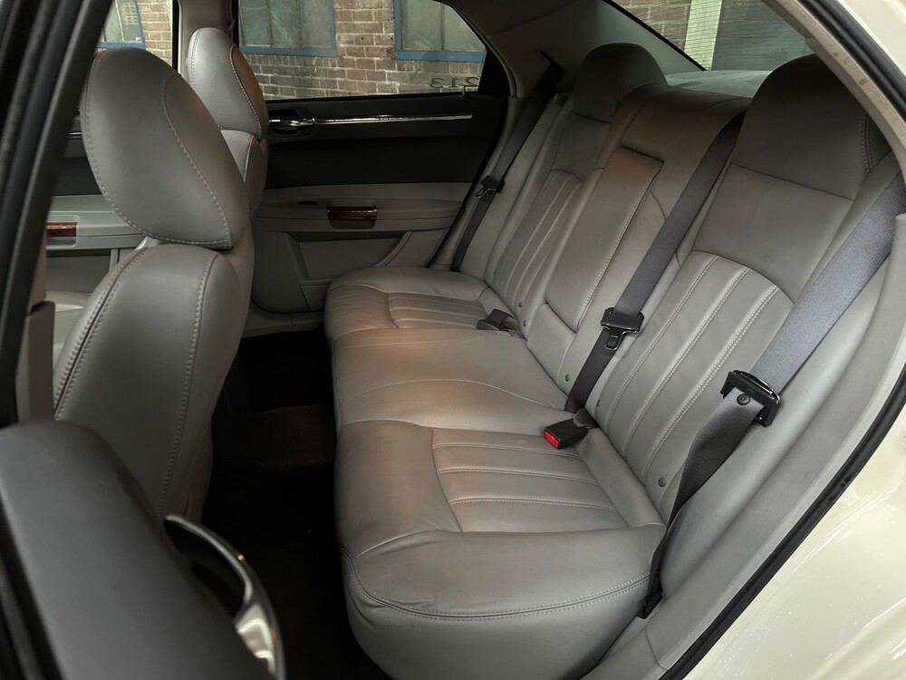 Chrystler 300C HEMI 5.7 V8 340pk 2005 -Youngtimer-