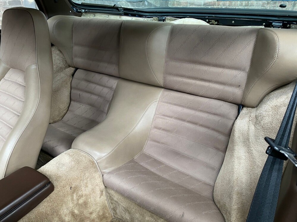 Porsche 924 Coupe 1984