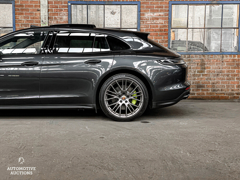 Porsche Panamera Sport Turismo 4 E-Hybrid Sport-Chrono 2.9 V6 -FACELIFT- Platinum Edition 462pk 2021, N-329-PK