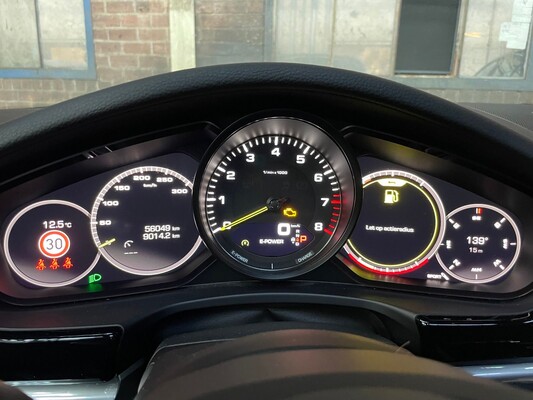 Porsche Panamera Sport Turismo 4 E-Hybrid Sport-Chrono 2.9 V6 -FACELIFT- Platinum Edition 462hp 2021, N-329-HP