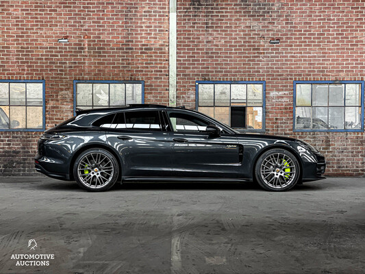 Porsche Panamera Sport Turismo 4 E-Hybrid Sport-Chrono 2.9 V6 -FACELIFT- Platinum Edition 462PS 2021, N-329-PS