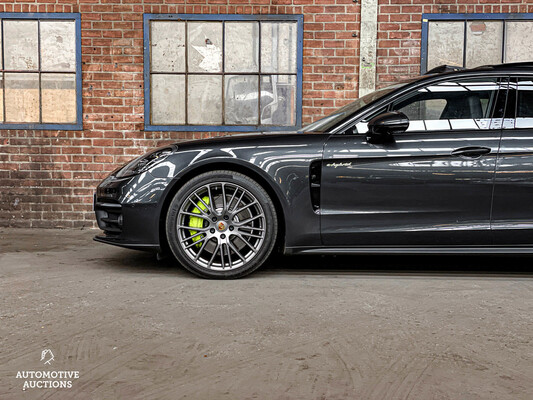 Porsche Panamera Sport Turismo 4 E-Hybrid Sport-Chrono 2.9 V6 -FACELIFT- Platinum Edition 462PS 2021, N-329-PS