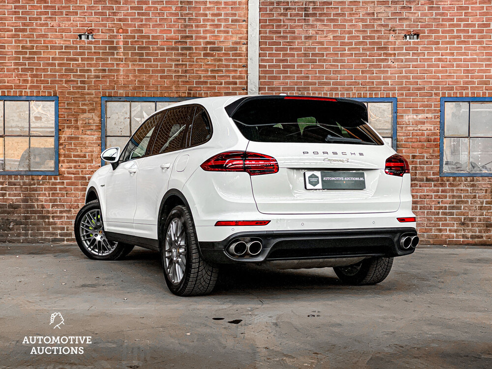 Porsche Cayenne 3.0 S E-Hybrid Platinum Edition 333pk 2016, H-372-HK
