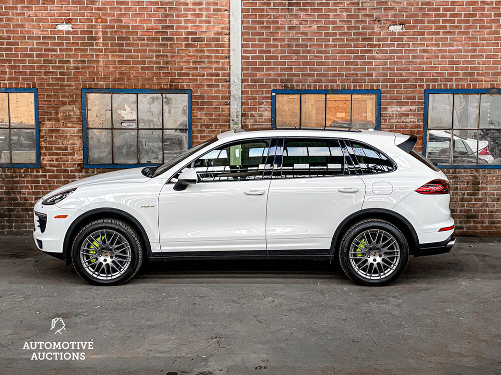 Porsche Cayenne 3.0 S E-Hybrid Platinum Edition 333pk 2016, H-372-HK