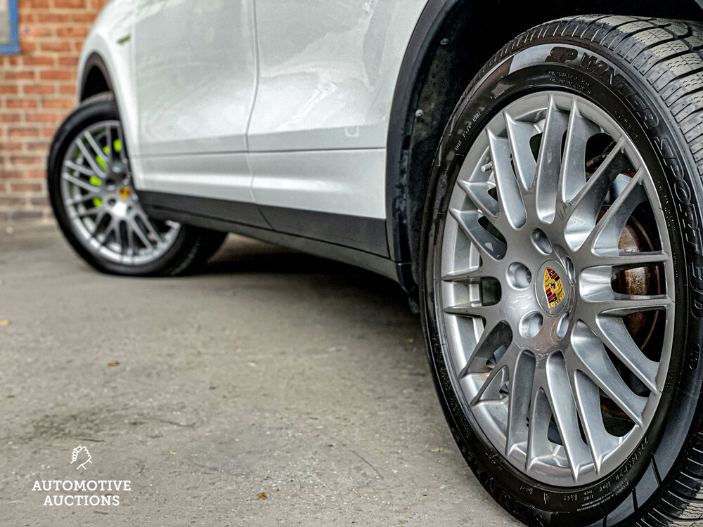 Porsche Cayenne 3.0 S E-Hybrid Platinum Edition 333pk 2016, H-372-HK