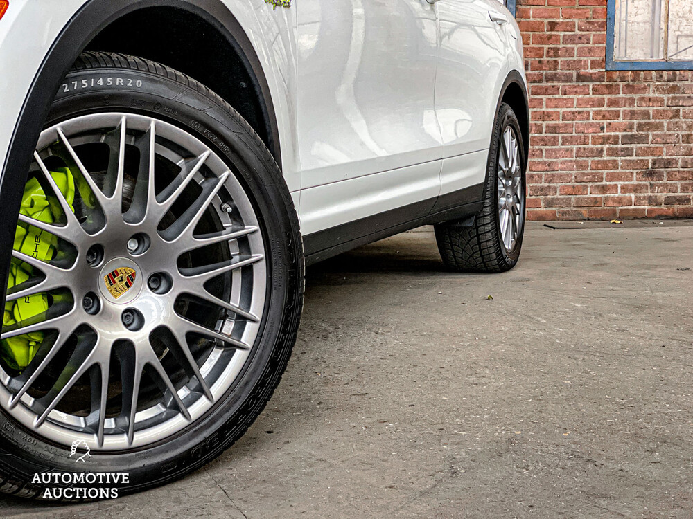 Porsche Cayenne 3.0 S E-Hybrid Platinum Edition 333pk 2016, H-372-HK