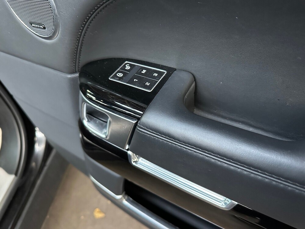 Land Rover Range Rover Hybrid 3.0 SDV6 340hp Autobiography President 2015, K-728-JS