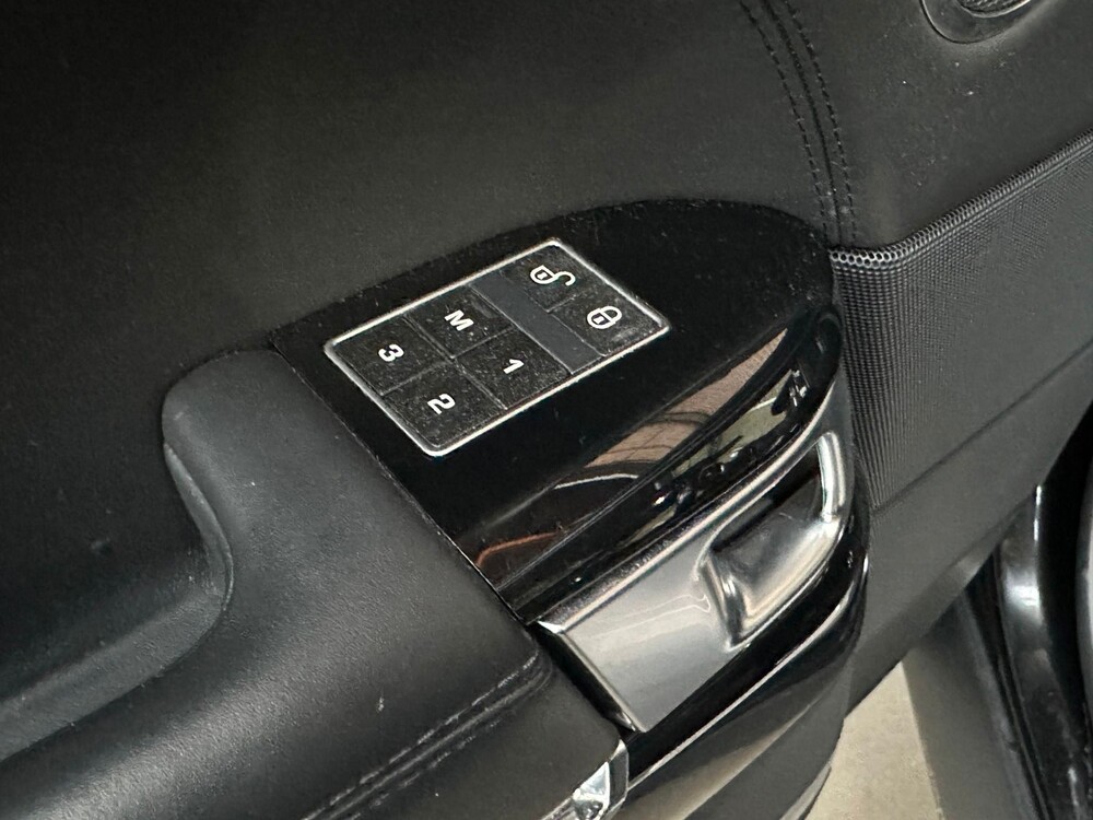 Land Rover Range Rover Hybrid 3.0 SDV6 340hp Autobiography President 2015, K-728-JS