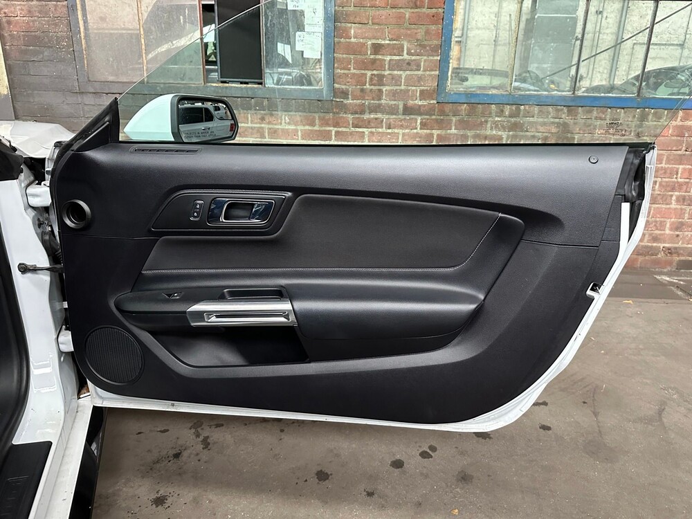 Ford Mustang 3.7 V6 300pk 2016