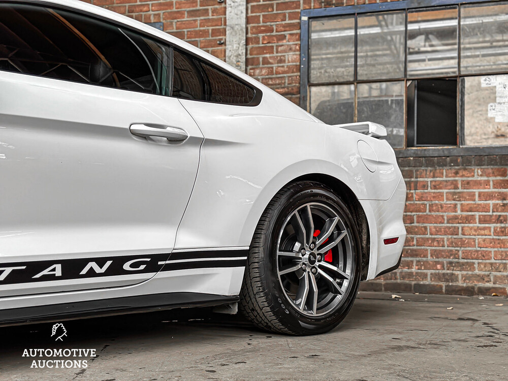 Ford Mustang 3.7 V6 300pk 2016