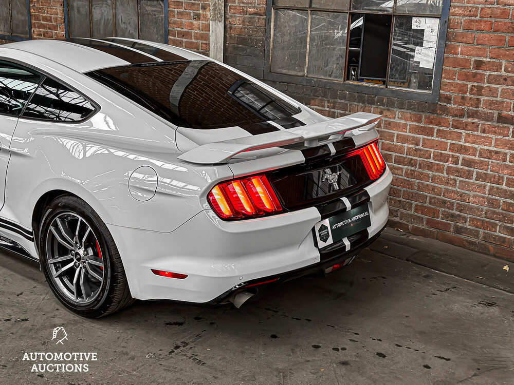 Ford Mustang 3.7 V6 300pk 2016