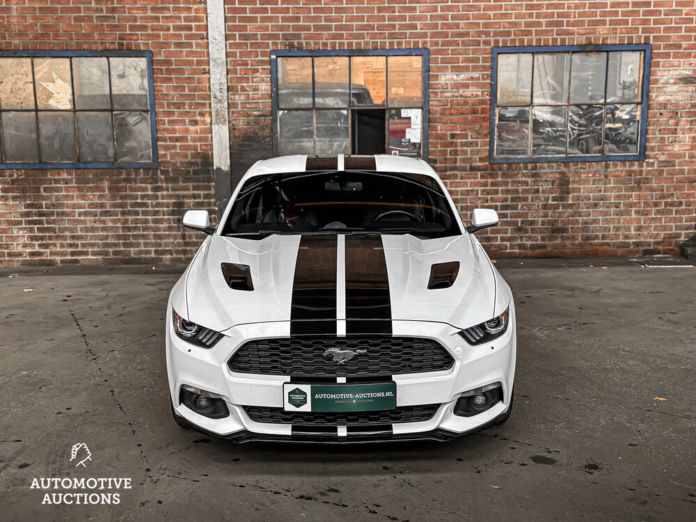 Ford Mustang 3.7 V6 300pk 2016