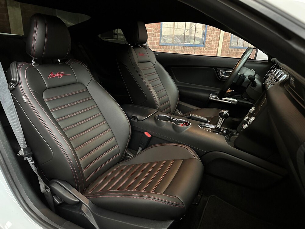 Ford Mustang 3.7 V6 300pk 2016