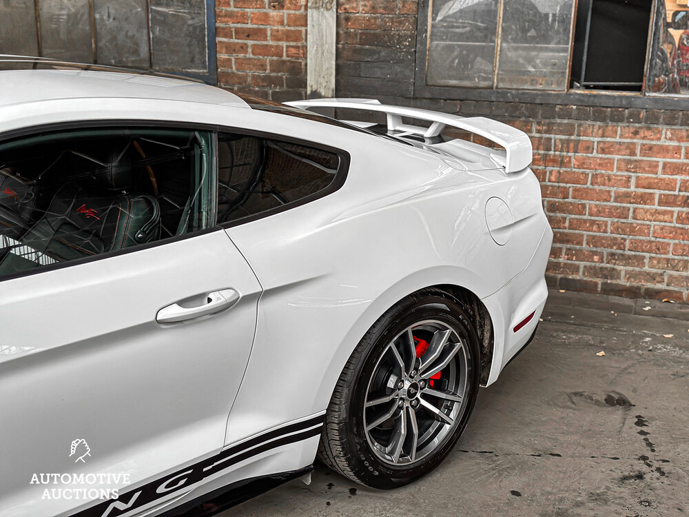 Ford Mustang 3.7 V6 300pk 2016